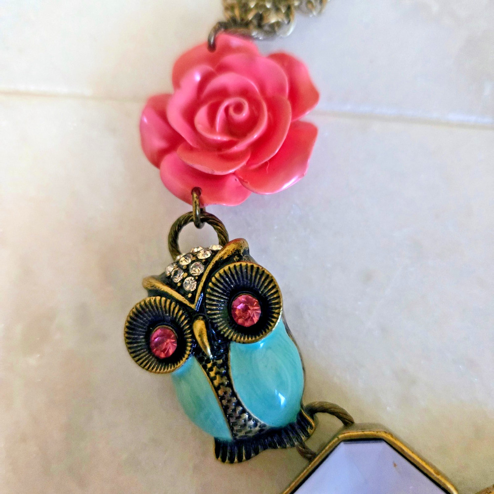 Vintage Betsey Johnson owl necklace with pearls crystals rose Bronze signed - Picture 12 of 13
